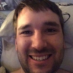 Meet your Posher, Devin